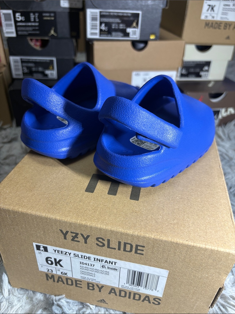 adidas Infant Slide Sandals in Bright Blue